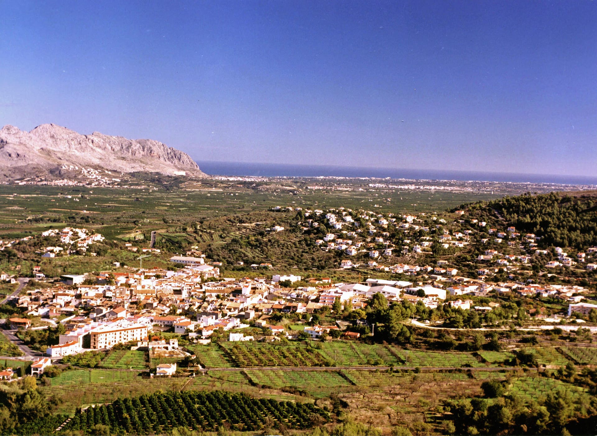 Vivir en Orba, Alicante: Un Oasis Mediterráneo para llamar Hogar